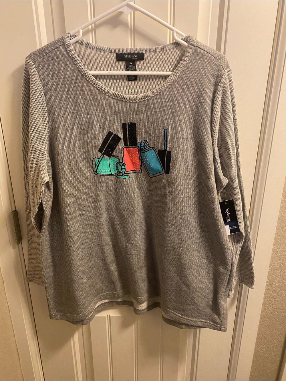 NWT Style Co 0X Sweater Pullover Gray Bling Nail Polish Top Lightweight READ